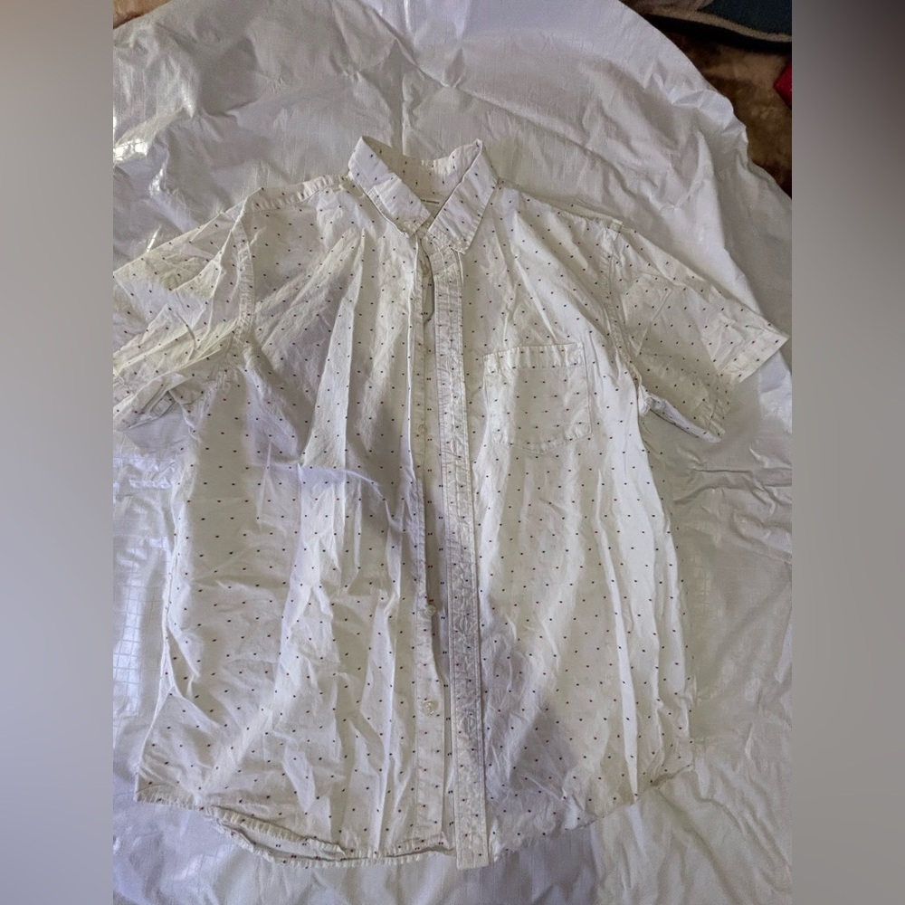 Old navy “the classic shirt” slim fit large White Short Sleeve Button-Up Shirt